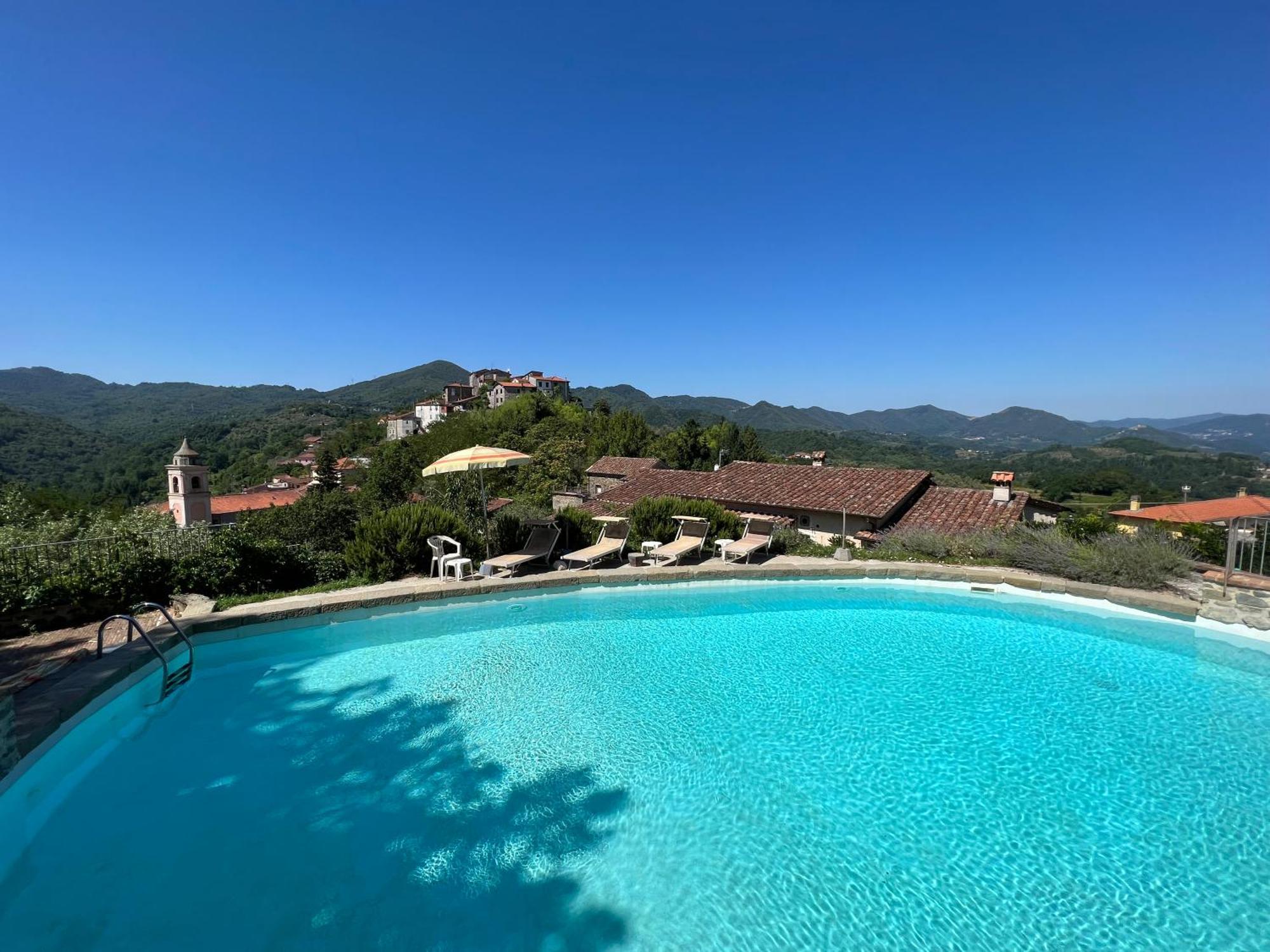 Podere Beatrice 20 Pax By Villasretreats Bardine di San Terenzo Eksteriør billede